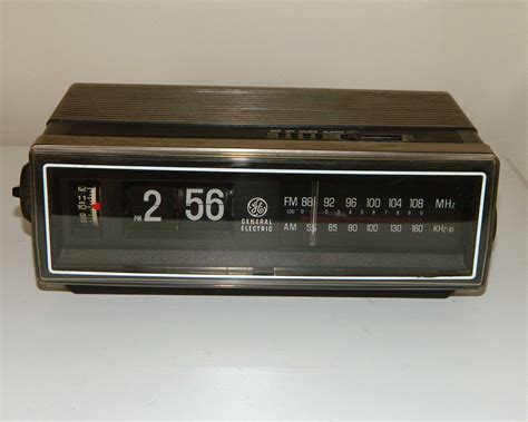 13 C 17. . Vintage flip clock radio
